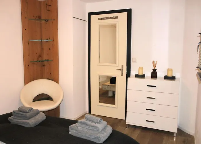 Caya Bijou Im Herzen Von